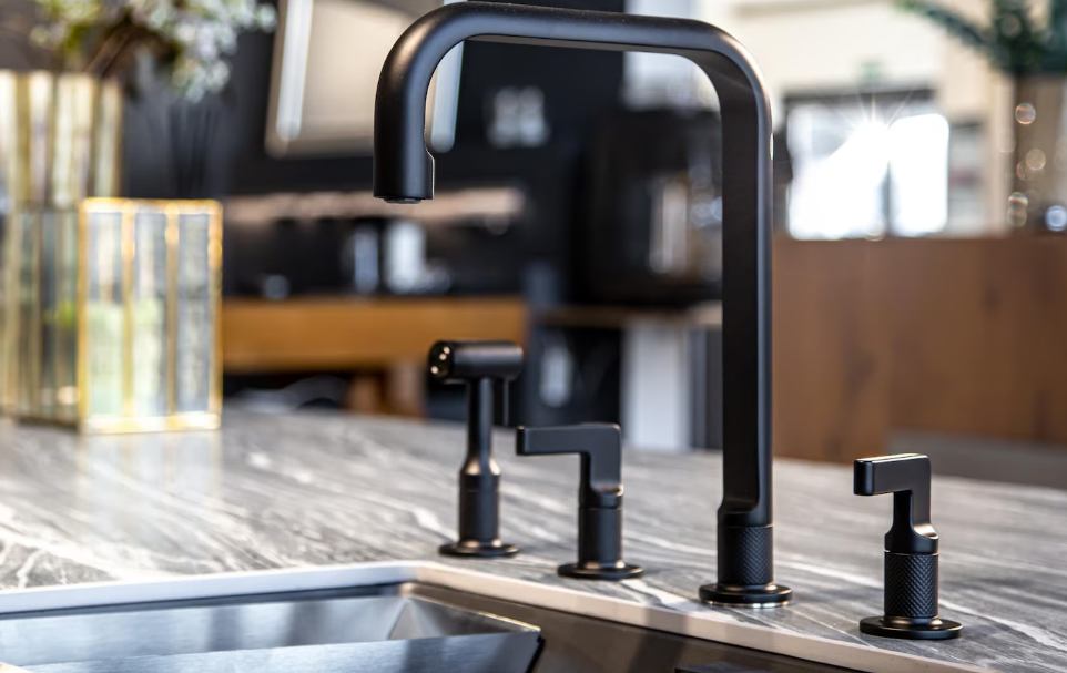Cómo elegir la grifería perfecta para tu cocina o baño